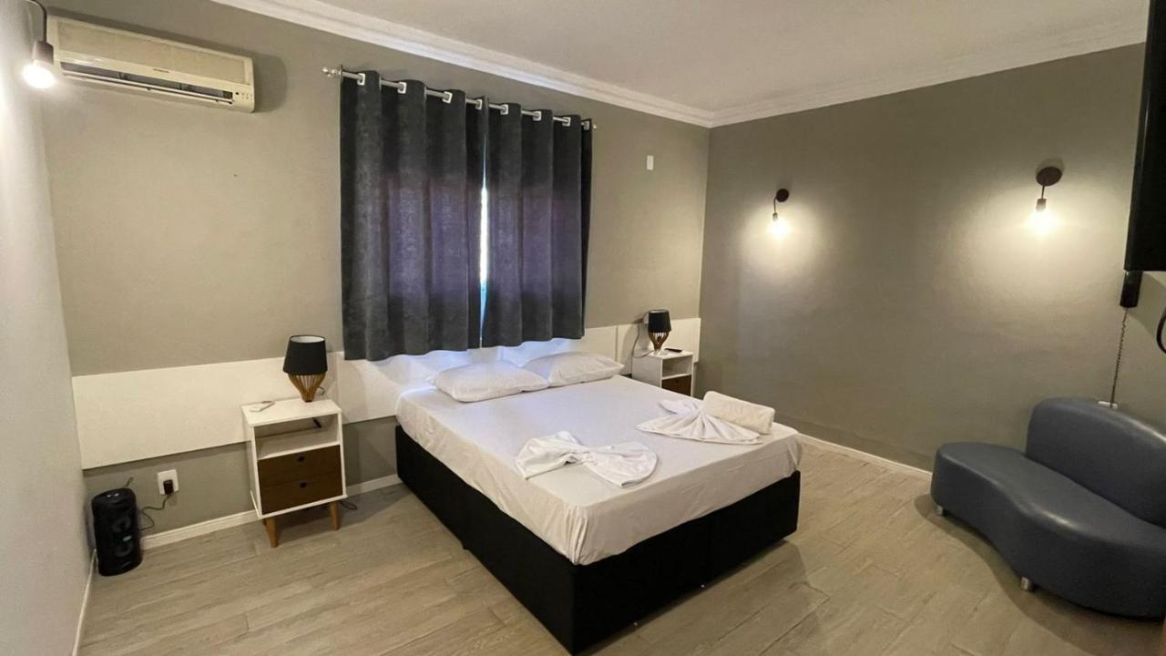 Lovely Motel - 7,5Km Do Santuario Nacional Roseira  ภายนอก รูปภาพ
