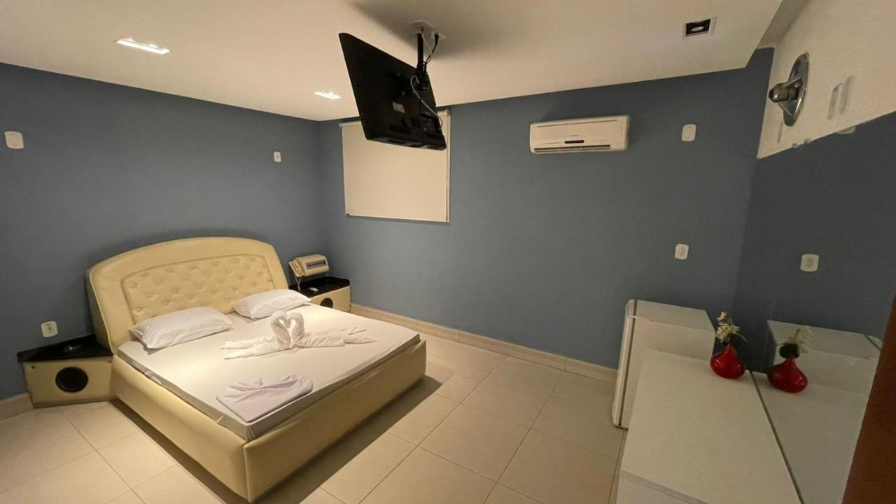 Lovely Motel - 7,5Km Do Santuario Nacional Roseira  ภายนอก รูปภาพ